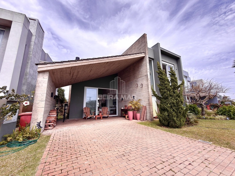 Casa em Condomínio  RIVIERA