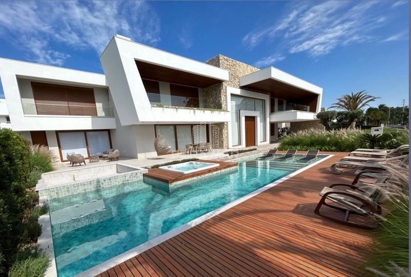Casa de Alto Padrão no condomínio Velas da Marina