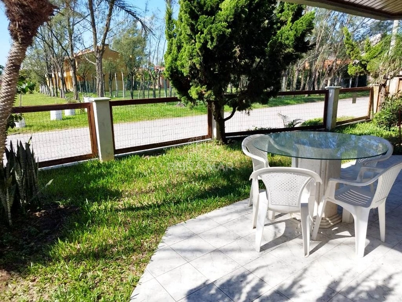 Duplex em Xangri-lá: 32ª foto da galeria de imagens do imóvel