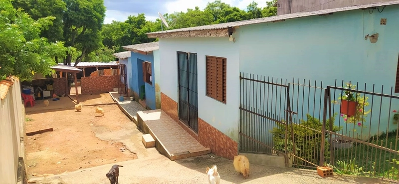 Terreno com 3 casas na Vila Nova: 2ª foto da galeria de imagens do imóvel