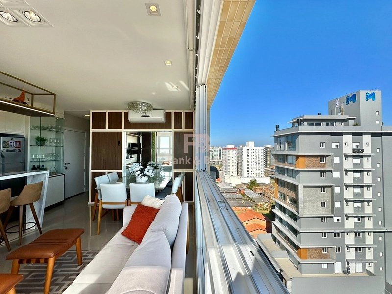 APARTAMENTO À VENDA COM VISTA ETERNA PARA O MAR E SERRA.: 10ª foto da galeria de imagens do imóvel