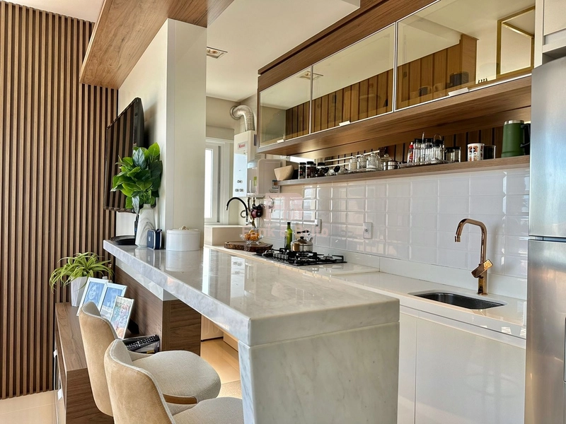 APARTAMENTO À VENDA COM VISTA ETERNA PARA O MAR E SERRA.: 6ª foto da galeria de imagens do imóvel
