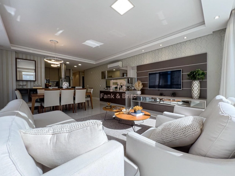 APARTAMENTO A VENDA A DUAS QUADRAS DO MAR, NO BAIRRO NAVEGANTES: 2ª foto da galeria de imagens do imóvel
