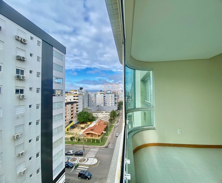 Apartamento espaçoso, poucos metros do mar!: 3ª foto da galeria de imagens do imóvel