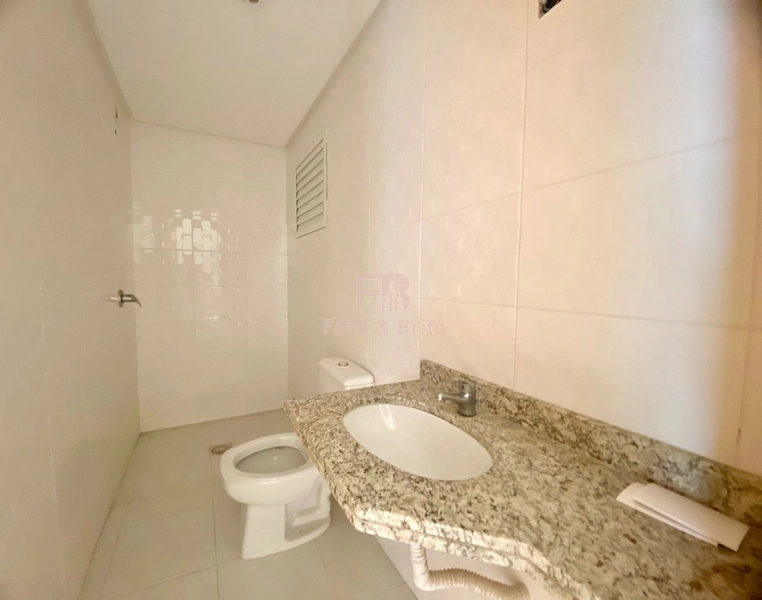 Apartamento espaçoso, poucos metros do mar!: 21ª foto da galeria de imagens do imóvel