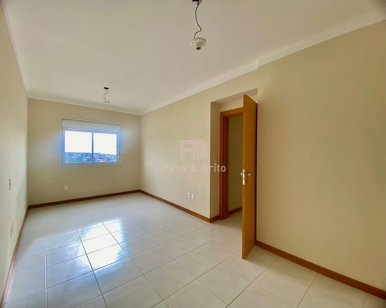 Apartamento espaçoso, poucos metros do mar!: 15ª foto da galeria de imagens do imóvel