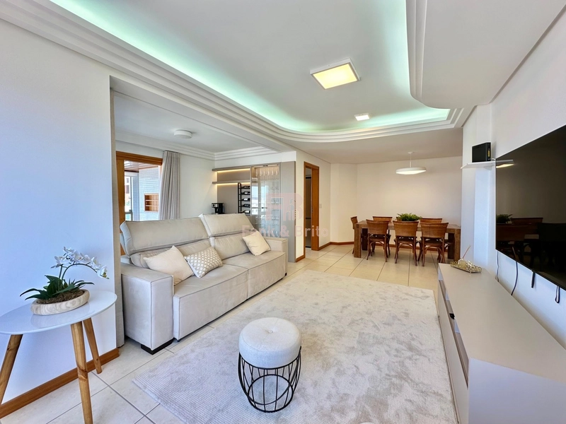 VENDE AMPLO APARTAMENTO Á POUCOS METROS DO MAR: 16ª foto da galeria de imagens do imóvel