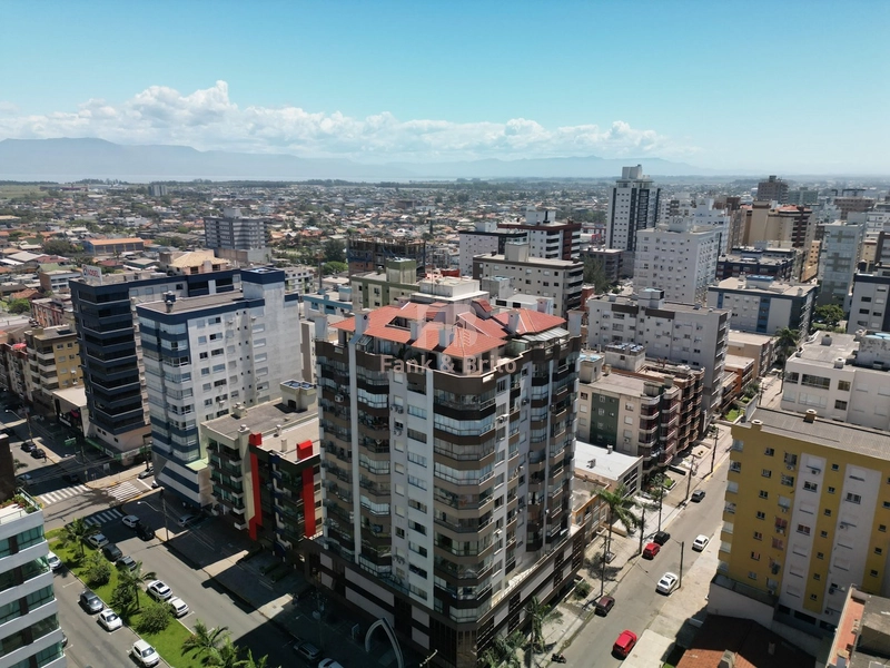VENDE AMPLO APARTAMENTO Á POUCOS METROS DO MAR: 27ª foto da galeria de imagens do imóvel