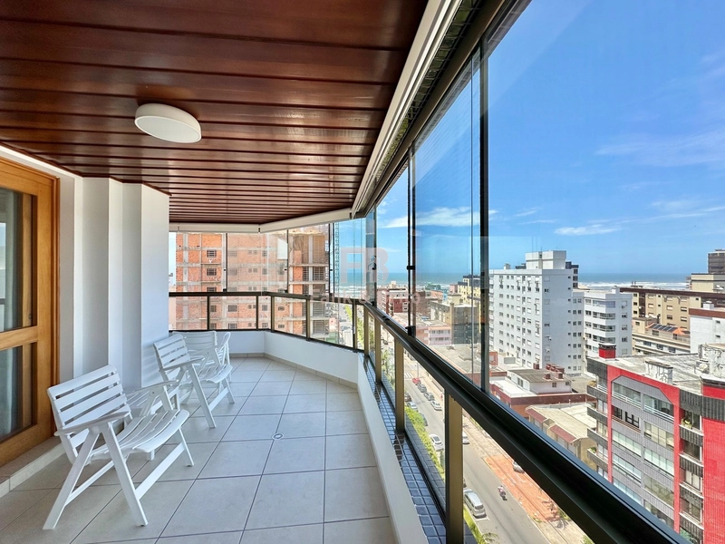 VENDE AMPLO APARTAMENTO Á POUCOS METROS DO MAR: 9ª foto da galeria de imagens do imóvel