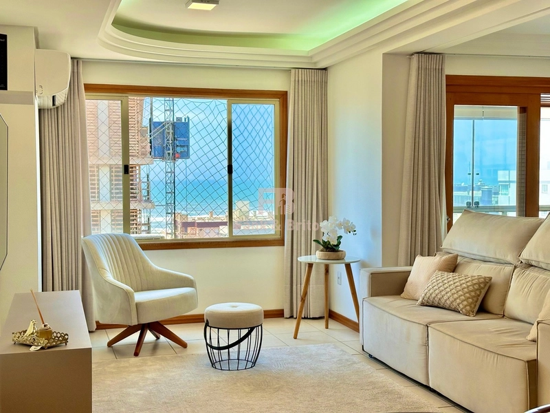 VENDE AMPLO APARTAMENTO Á POUCOS METROS DO MAR: 7ª foto da galeria de imagens do imóvel