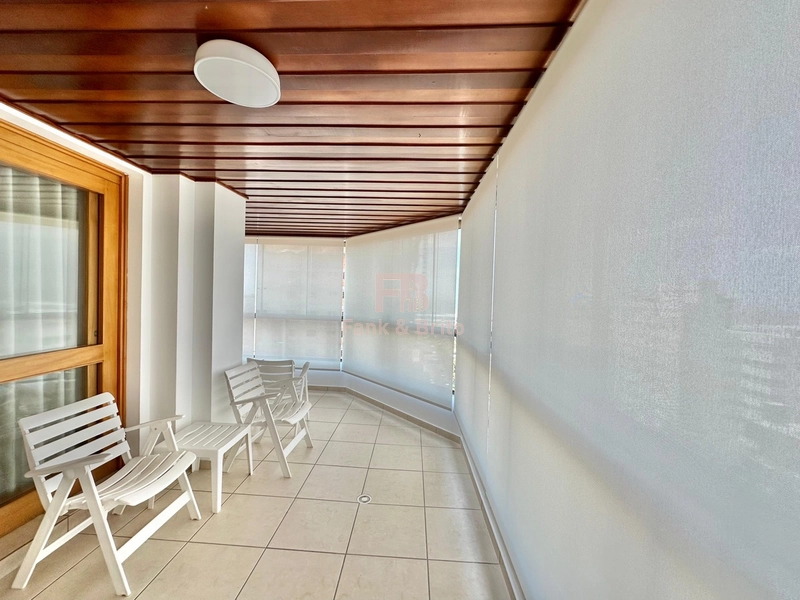 VENDE AMPLO APARTAMENTO Á POUCOS METROS DO MAR: 5ª foto da galeria de imagens do imóvel