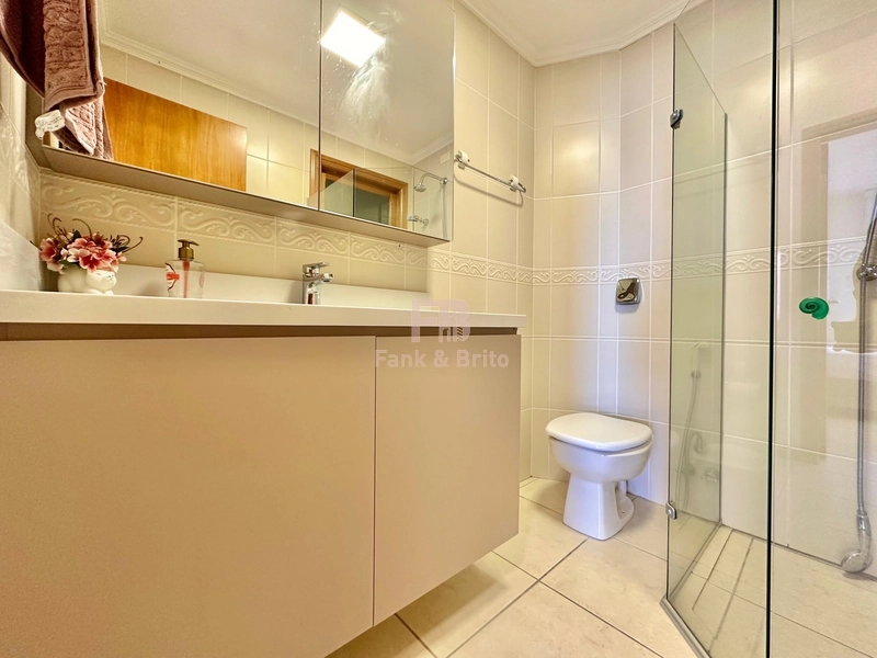 VENDE AMPLO APARTAMENTO Á POUCOS METROS DO MAR: 19ª foto da galeria de imagens do imóvel