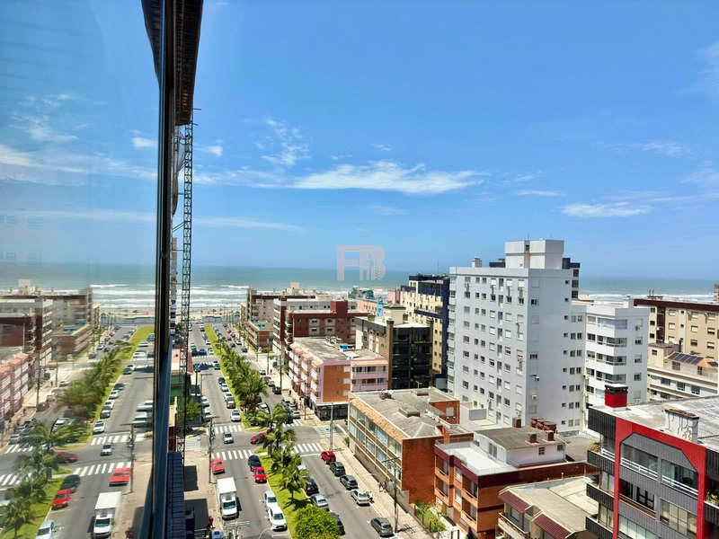VENDE AMPLO APARTAMENTO Á POUCOS METROS DO MAR: 3ª foto da galeria de imagens do imóvel