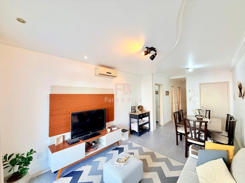 APARTAMENTO DOIS DORMITÓRIOS COM SACADA DE FRENTE: 15ª foto da galeria de imagens do imóvel