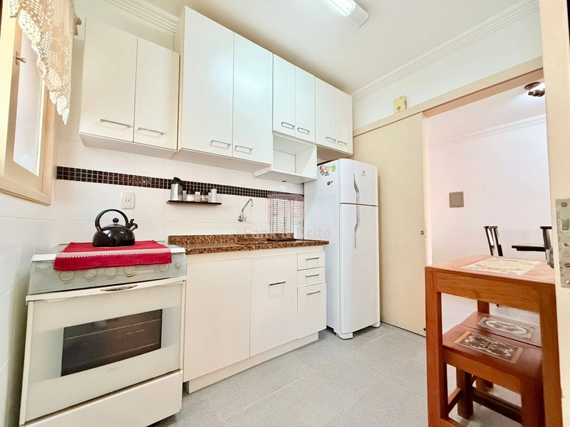 APARTAMENTO DOIS DORMITÓRIOS COM SACADA DE FRENTE: 9ª foto da galeria de imagens do imóvel