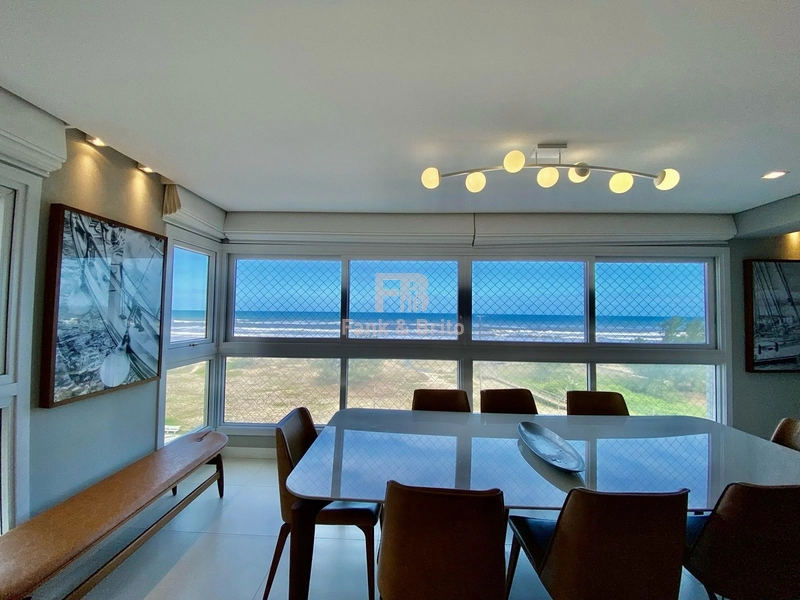 APARTAMENTO DE FRENTE PARA O MAR: 7ª foto da galeria de imagens do imóvel