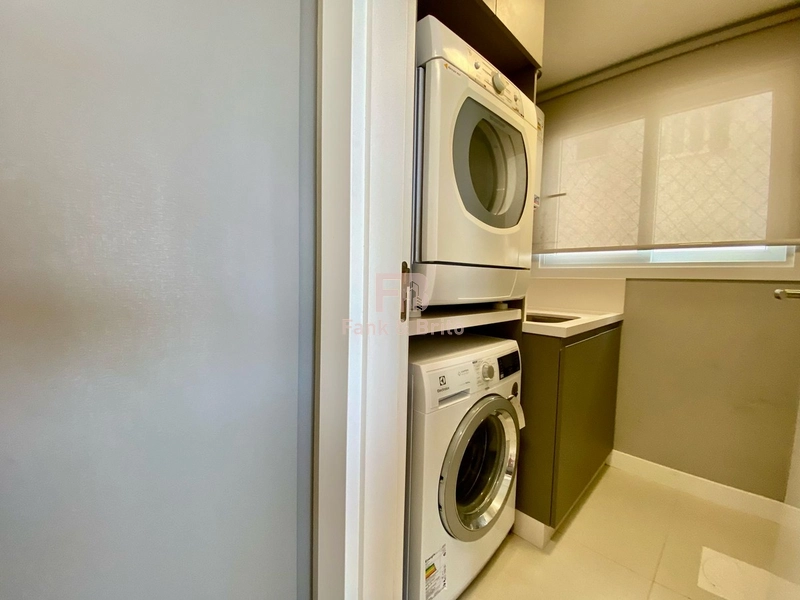 APARTAMENTO DE FRENTE PARA O MAR: 21ª foto da galeria de imagens do imóvel