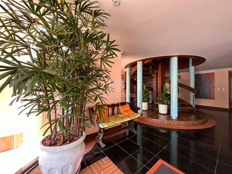 APARTAMENTO DE FRENTE COM VISTA PARA O MAR E PRAÇA: 23ª foto da galeria de imagens do imóvel