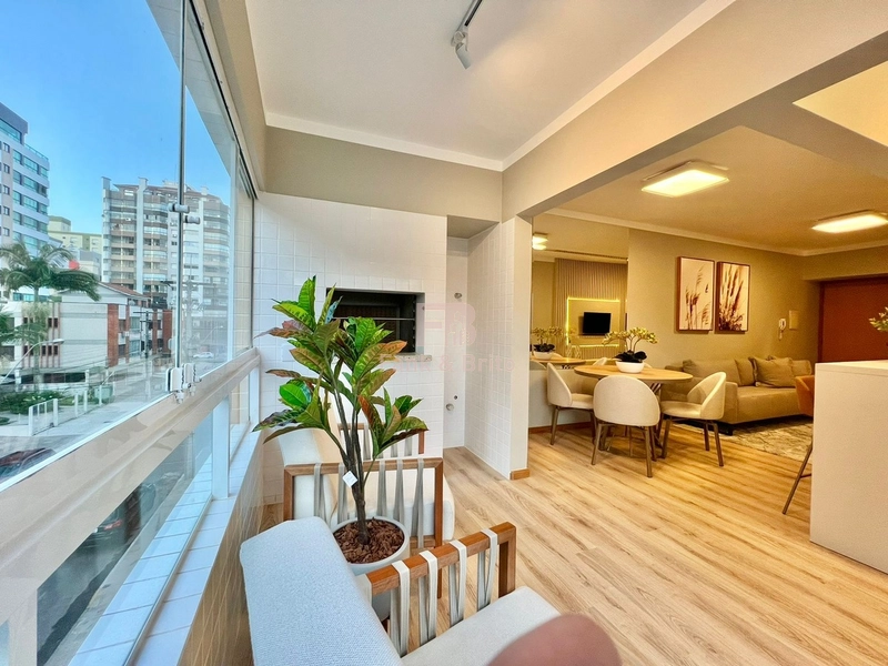 1 DORMITÓRIO COM TERRAÇO DE FRENTE!: 1ª foto da galeria de imagens do imóvel
