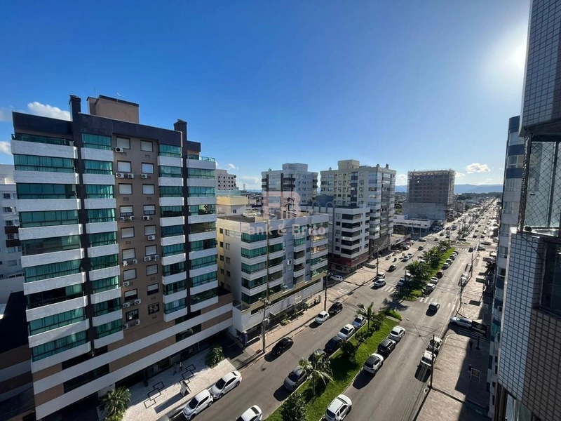 NA AVENIDA COM VISTA MAR E SERRA!: 3ª foto da galeria de imagens do imóvel