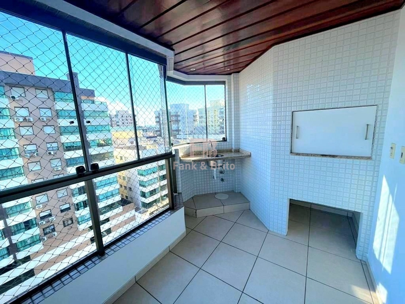 NA AVENIDA COM VISTA MAR E SERRA!: 2ª foto da galeria de imagens do imóvel