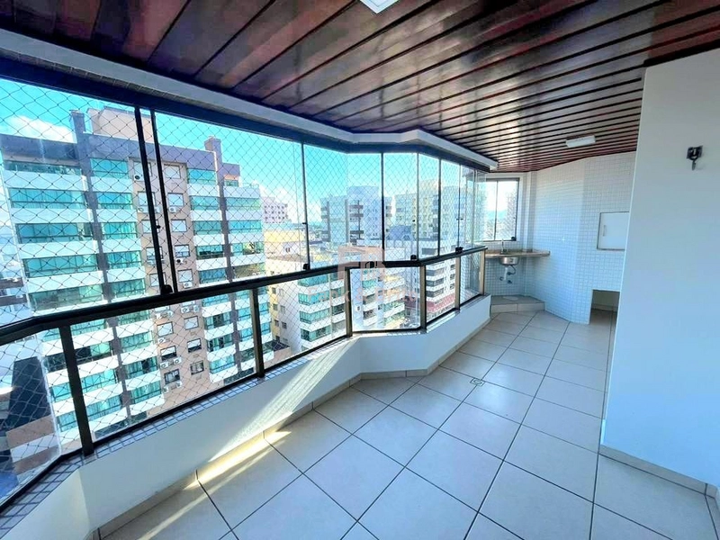 NA AVENIDA COM VISTA MAR E SERRA!: 1ª foto da galeria de imagens do imóvel