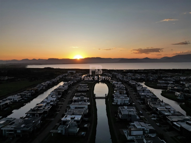 SOBRADO A VENDA NO CONDOMINIO CAPÃO ILHAS: 61ª foto da galeria de imagens do imóvel