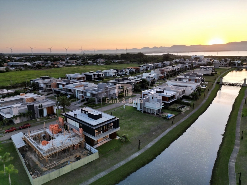 SOBRADO A VENDA NO CONDOMINIO CAPÃO ILHAS: 46ª foto da galeria de imagens do imóvel