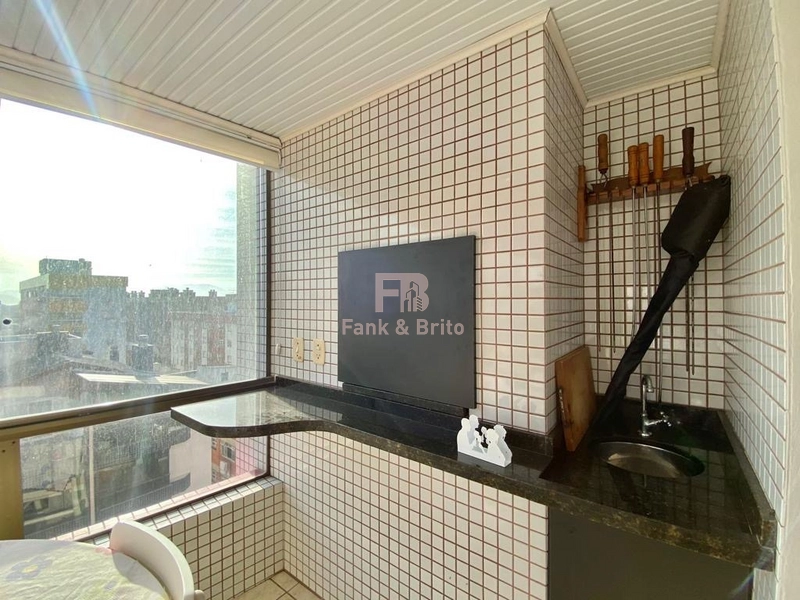 Sacadão de frente com vista de cinema.: 8ª foto da galeria de imagens do imóvel