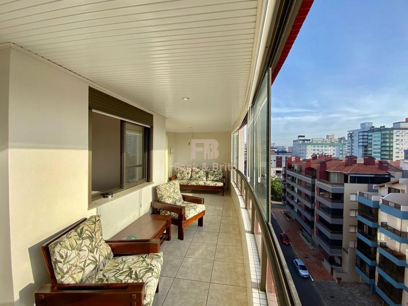 Sacadão de frente com vista de cinema.: 11ª foto da galeria de imagens do imóvel