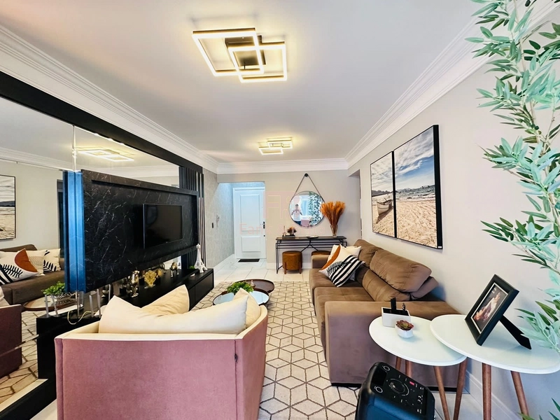 VENDE APARTAMENTO NOVO POUCOS METROS DO MAR BEM MOBILIADO: 8ª foto da galeria de imagens do imóvel
