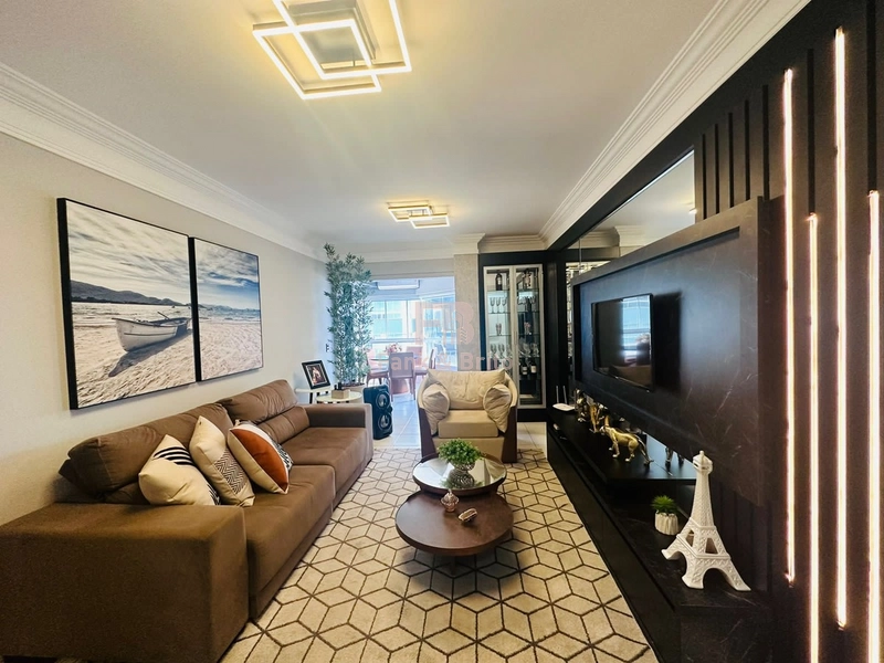 VENDE APARTAMENTO NOVO POUCOS METROS DO MAR BEM MOBILIADO: 1ª foto da galeria de imagens do imóvel