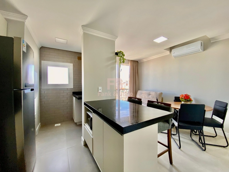 APARTAMENTO AO LADO DA PRAÇA FLAVIO BOIANOVSKI, DUAS QUADRAS DO MAR!: 14ª foto da galeria de imagens do imóvel