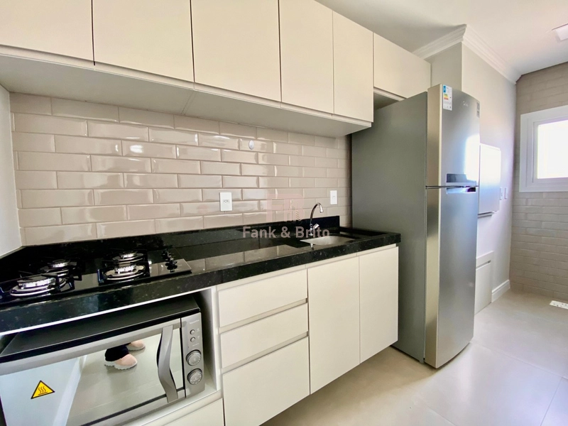 APARTAMENTO AO LADO DA PRAÇA FLAVIO BOIANOVSKI, DUAS QUADRAS DO MAR!: 12ª foto da galeria de imagens do imóvel