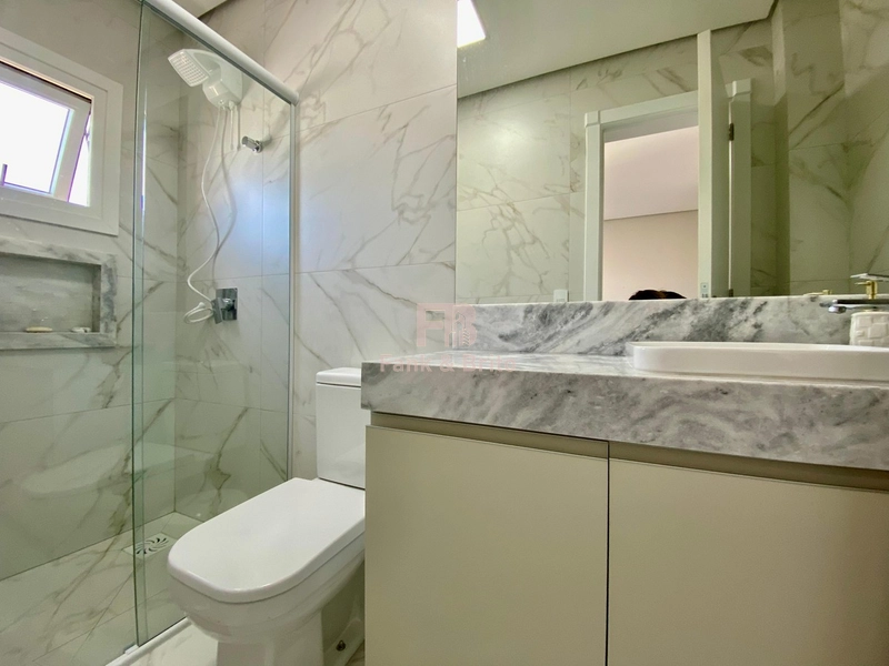 APARTAMENTO AO LADO DA PRAÇA FLAVIO BOIANOVSKI, DUAS QUADRAS DO MAR!: 22ª foto da galeria de imagens do imóvel