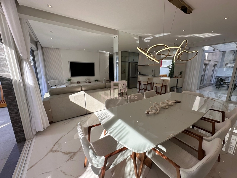 Mobiliado e decorado com terraço: 23ª foto da galeria de imagens do imóvel