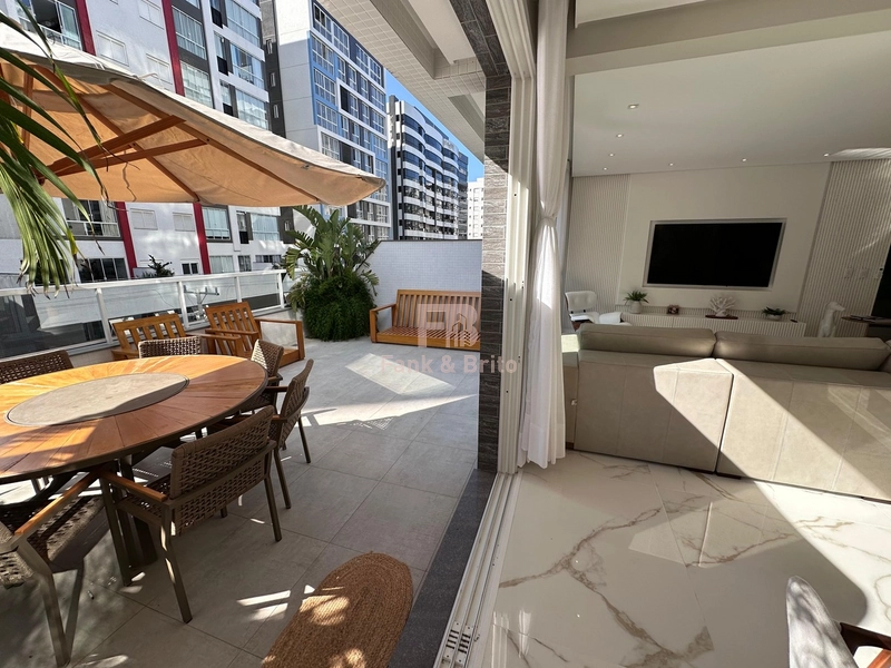 Mobiliado e decorado com terraço: 24ª foto da galeria de imagens do imóvel