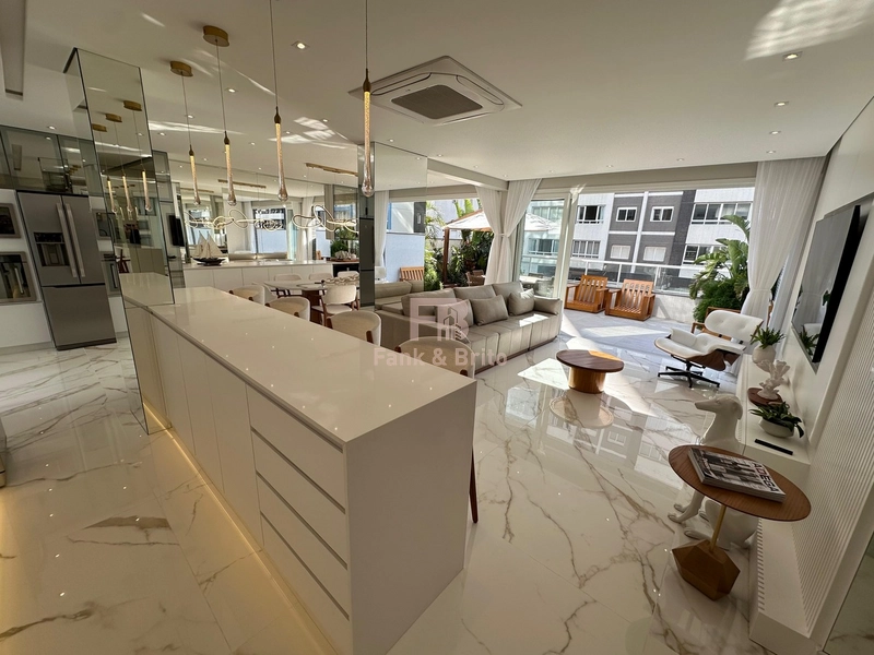 Mobiliado e decorado com terraço: 12ª foto da galeria de imagens do imóvel