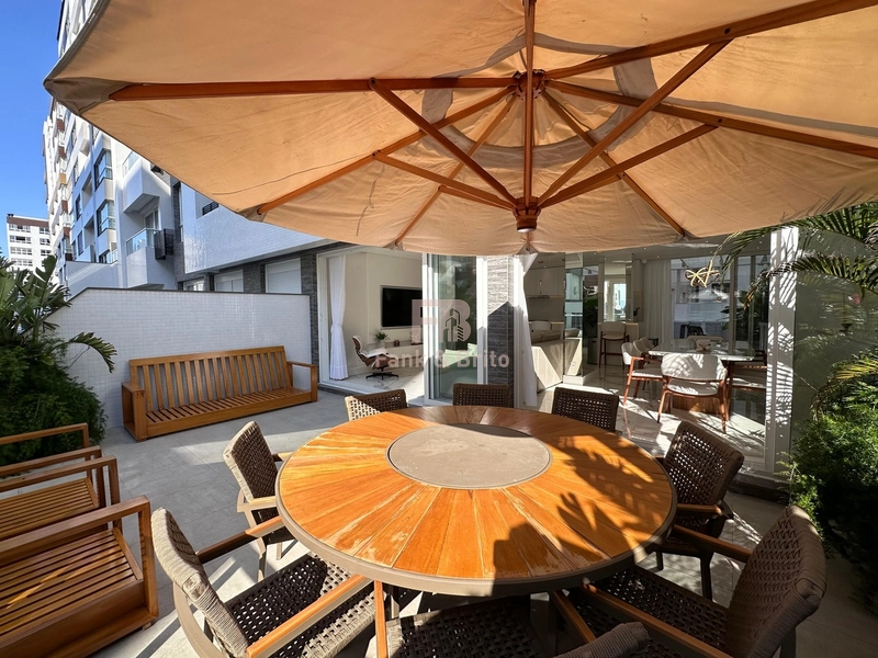Mobiliado e decorado com terraço: 3ª foto da galeria de imagens do imóvel