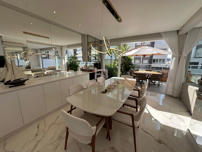 Mobiliado e decorado com terraço: 25ª foto da galeria de imagens do imóvel