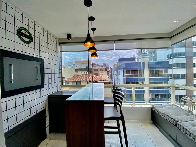 APARTAMENTO DE FRENTE MOBILIADO E DECORADO.: 1ª foto da galeria de imagens do imóvel