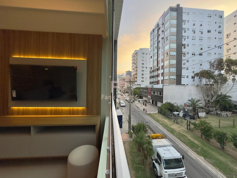 APARTAMENTO COM 1 DORMITÓRIO CAPÃO DA CANOA, UMA QUADRA DO MAR!: 3ª foto da galeria de imagens do imóvel