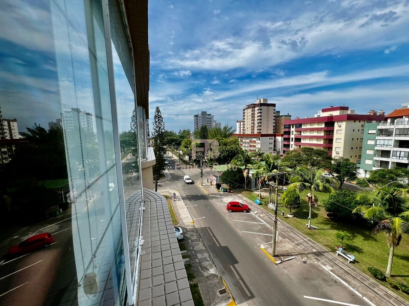 AVENIDA ARBORIZADA, PRAÇA E ÁREAS DE LAZER: 1ª foto da galeria de imagens do imóvel