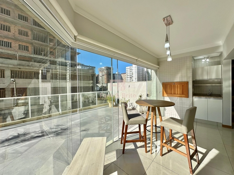 MOBILIADO E DECORADO COM TERRAÇO: 5ª foto da galeria de imagens do imóvel