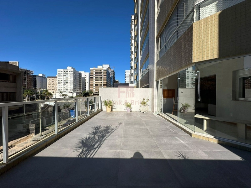 MOBILIADO E DECORADO COM TERRAÇO: 14ª foto da galeria de imagens do imóvel