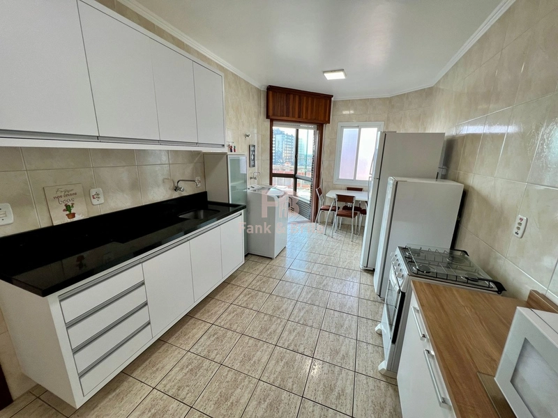 Apartamento no centro de Capão da Canoa.: 3ª foto da galeria de imagens do imóvel
