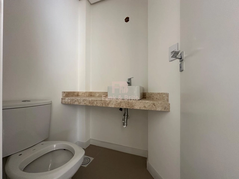 No bairro mais valorizado de Capão em um empreendimento de alto padrão: 20ª foto da galeria de imagens do imóvel