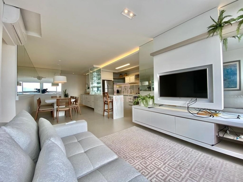 APARTAMENTO DE LUXO, PADRÃO AAA, INFRAESTRUTURA COMPLETA, NAVEGANTES!!: 11ª foto da galeria de imagens do imóvel
