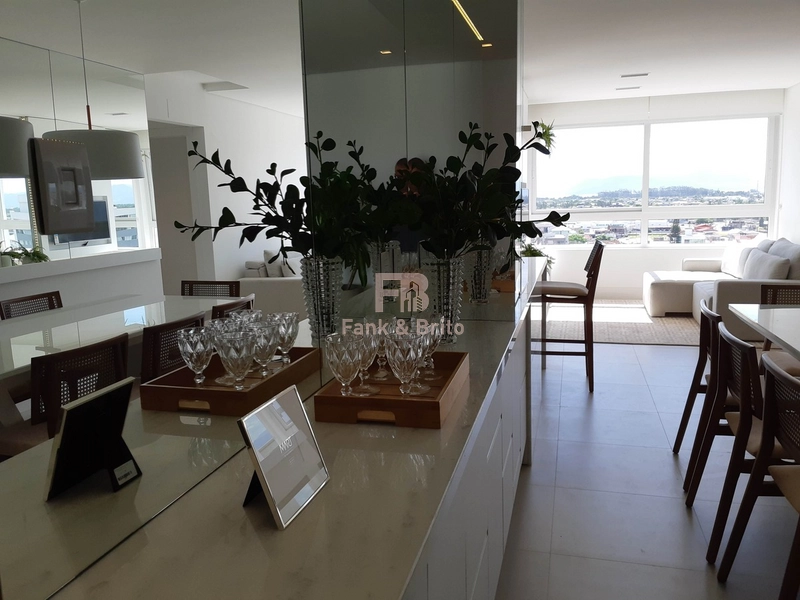 APARTAMENTO DE LUXO, PADRÃO AAA, INFRAESTRUTURA COMPLETA, NAVEGANTES!!: 5ª foto da galeria de imagens do imóvel