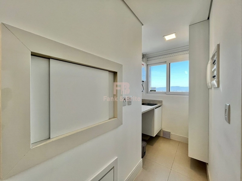 APARTAMENTO DE LUXO, PADRÃO AAA, INFRAESTRUTURA COMPLETA, NAVEGANTES!!: 8ª foto da galeria de imagens do imóvel